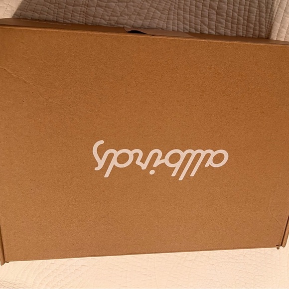 NIB Allbirds Tree Runner Women’s Sneakers in Cream and Teal - Picture 6 of 6